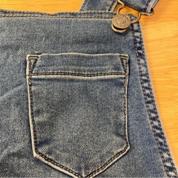 Girls Jean Overalls Size 18 XXL Light Denim Bib Overalls Stretch - Picture 7 of 16
